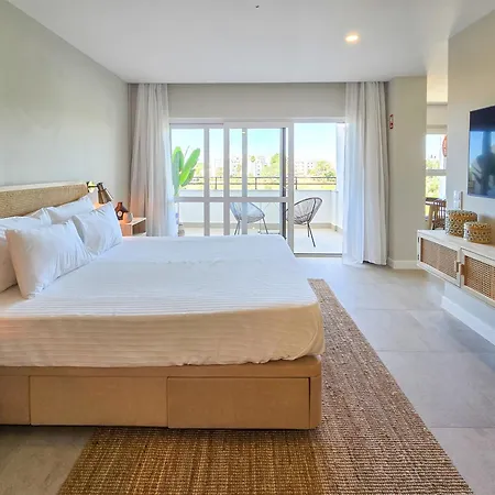 Vau Sunset View Портіман