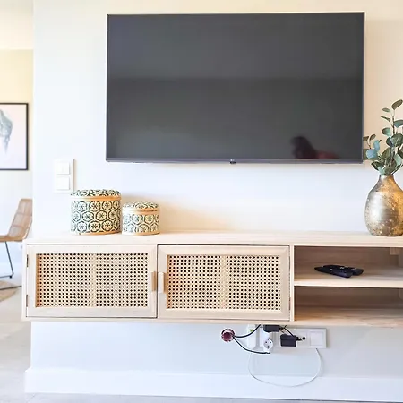 Апартаменти Vau Sunset View *